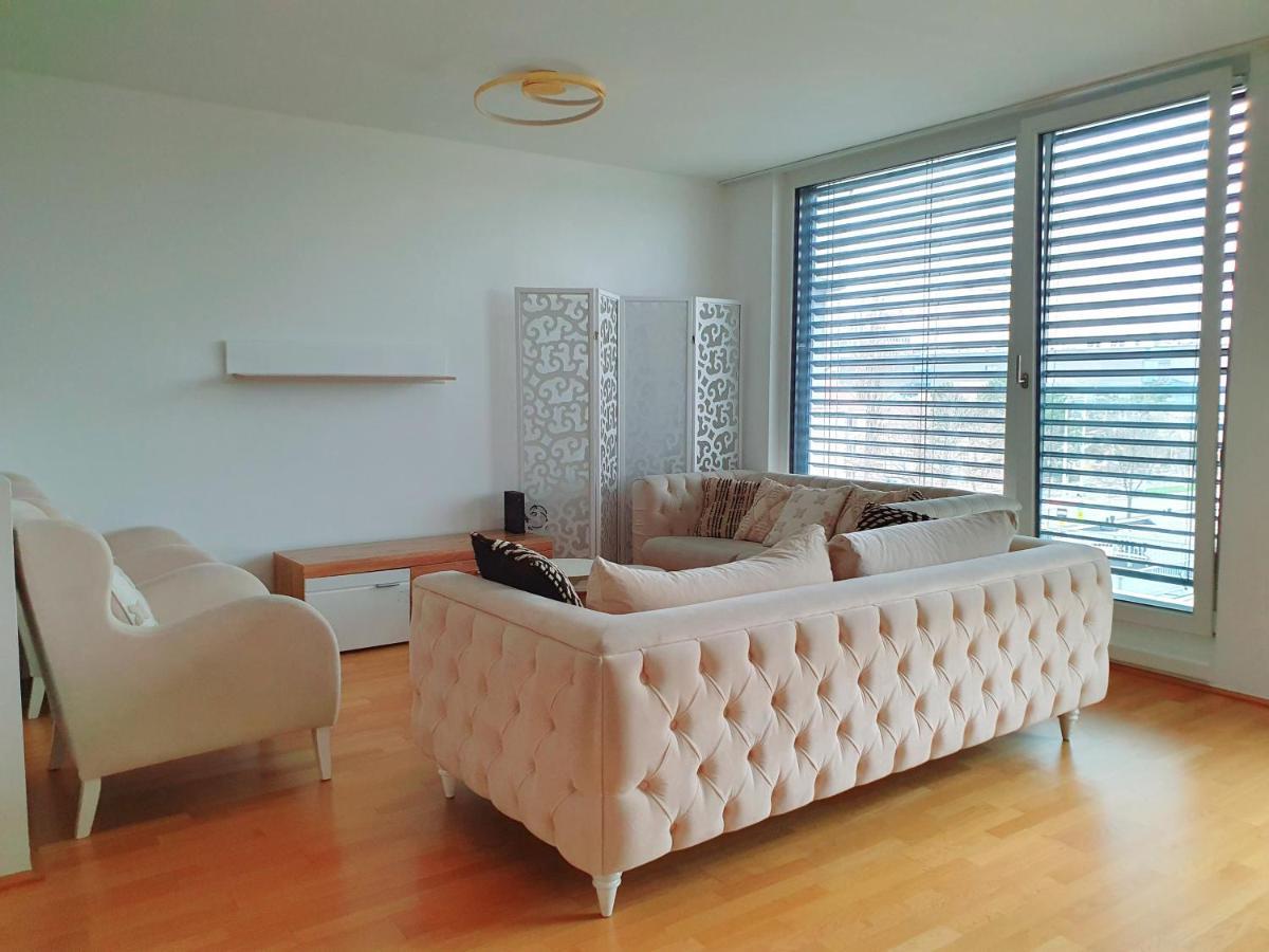 Near Lake Two Bedroom Duplex Apartment فيينا المظهر الخارجي الصورة